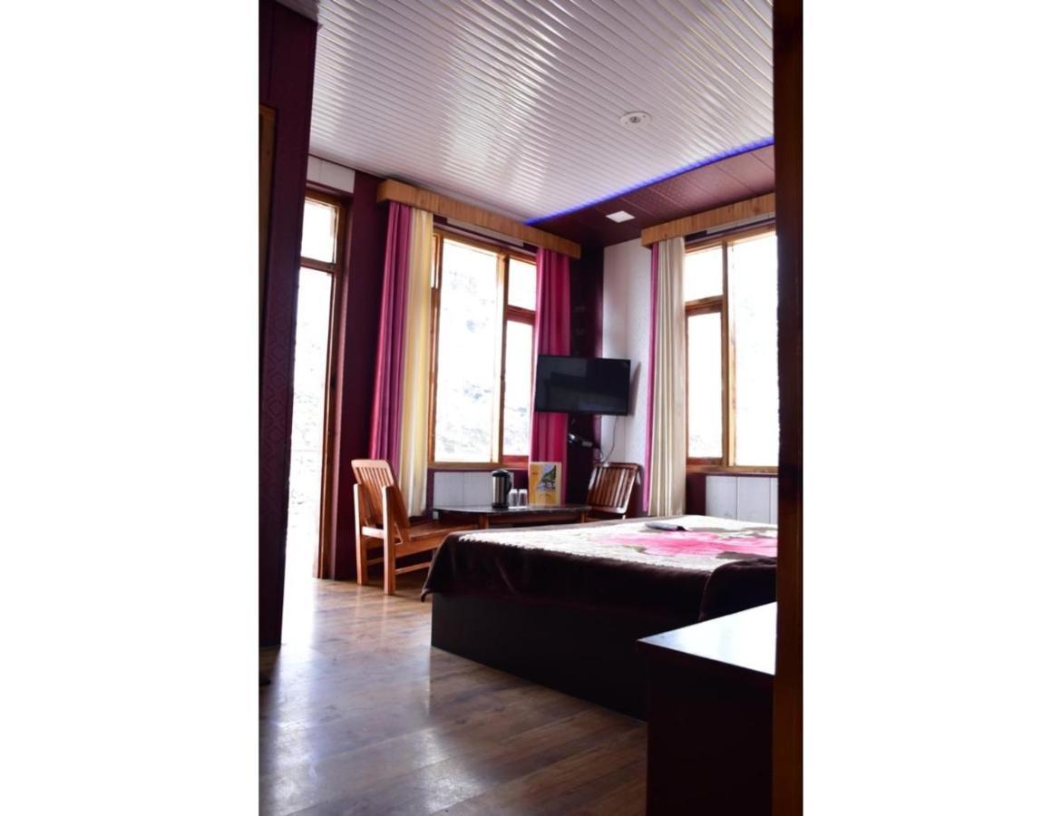 Hotel Peak View, Lahaul Sissu 외부 사진
