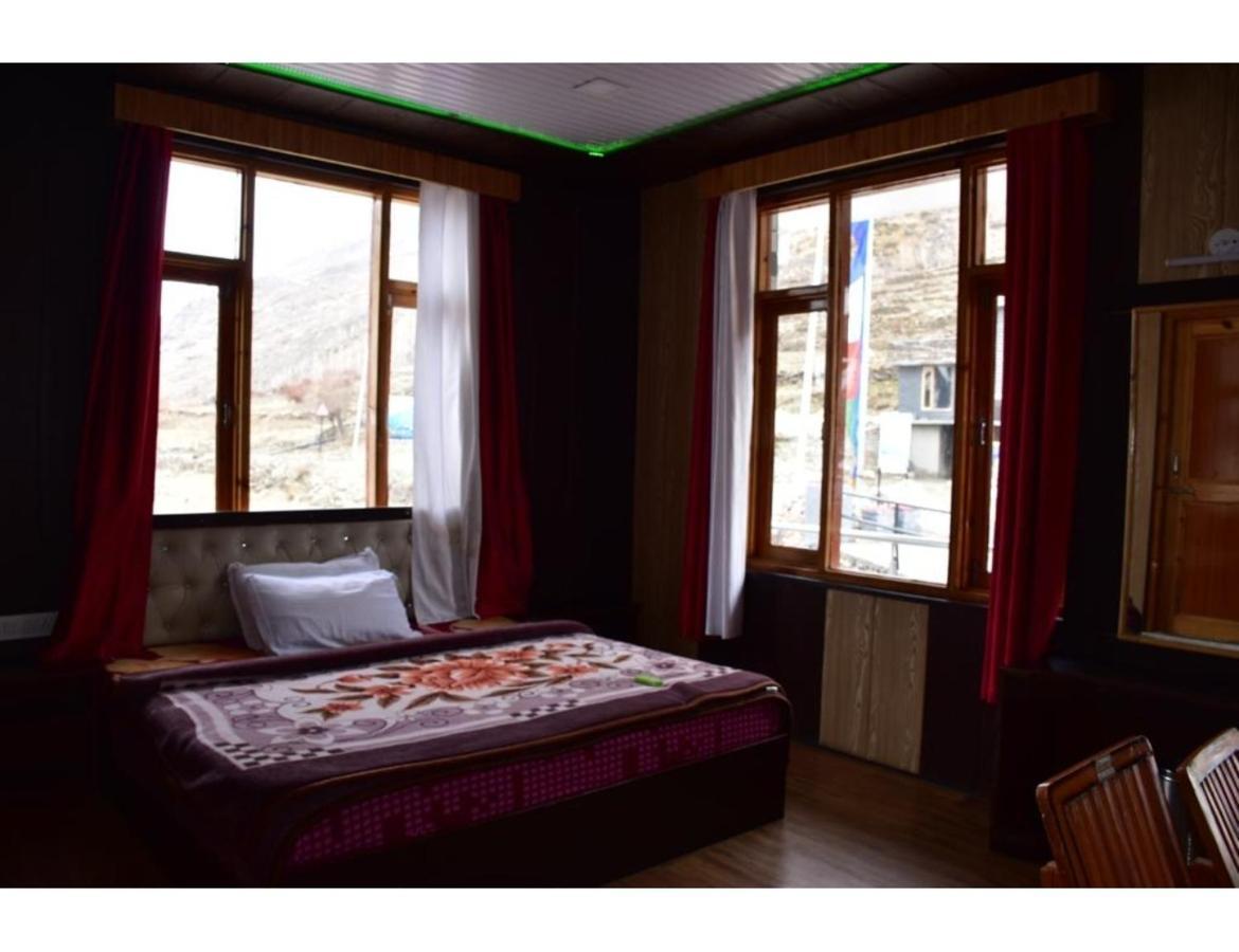 Hotel Peak View, Lahaul Sissu 외부 사진