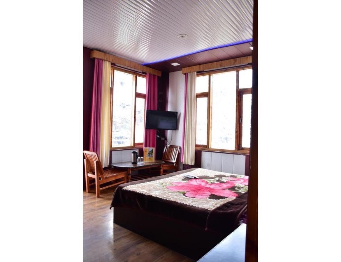 Hotel Peak View, Lahaul Sissu 외부 사진